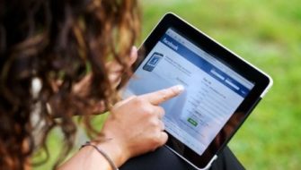 Profili donne single copiati da facebook
