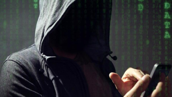 ‘Così entro nei vostri account’: i segreti di un hacker