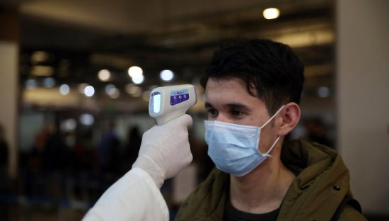 Rientro in ufficio, Garante privacy europeo: “Sia anche una persona a rilevare la temperatura”